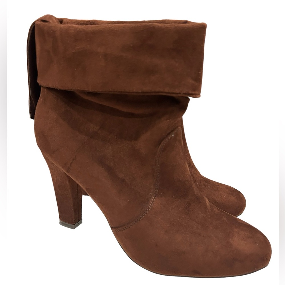 Women’s Thalia Sodi brown ankle boots booties with chunky heel. Size 7 1…